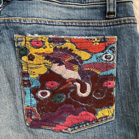 Mid-Rise Bootcut Jeans - Picture 2 of 3